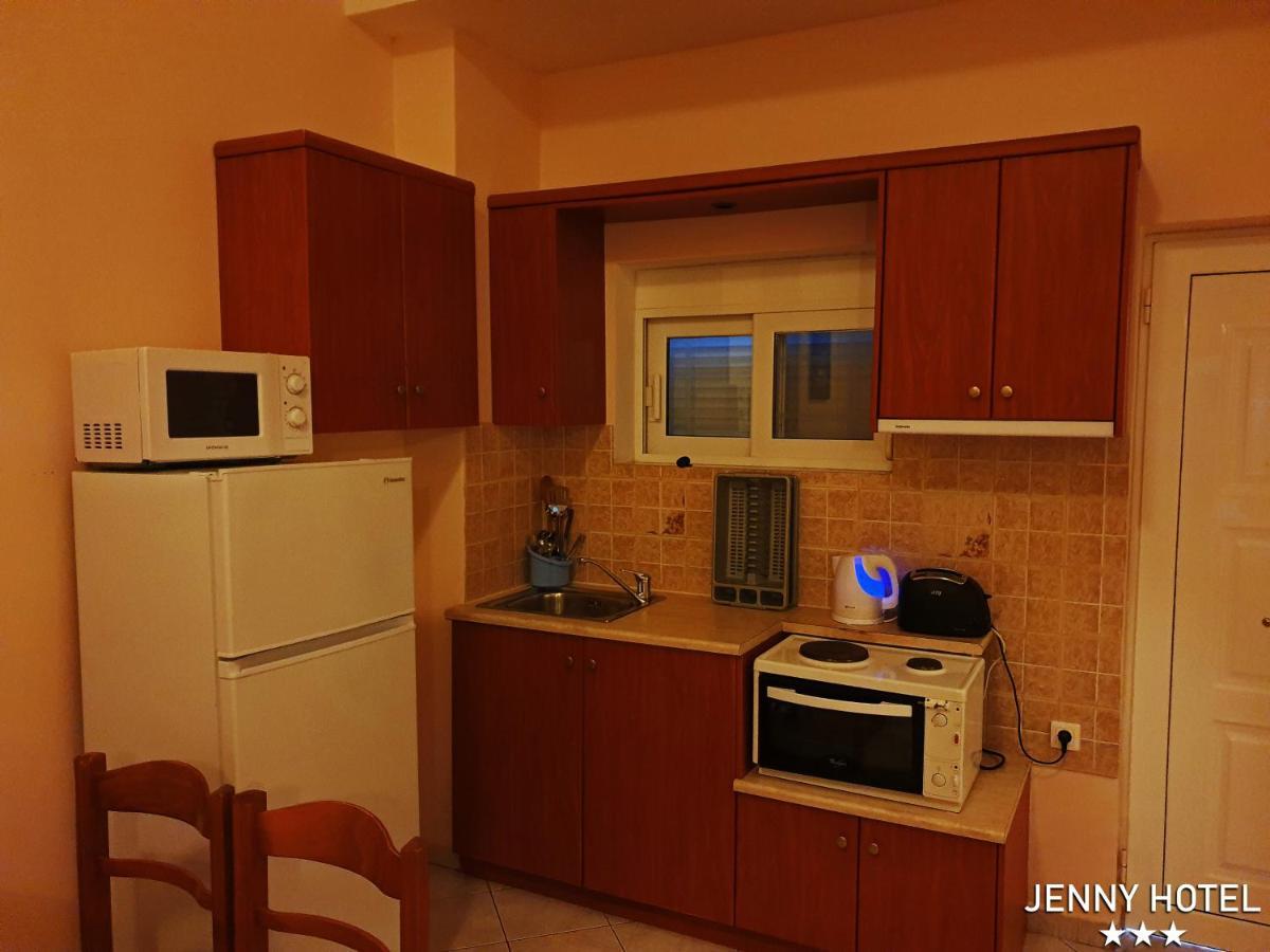 Отель Jenny 3*